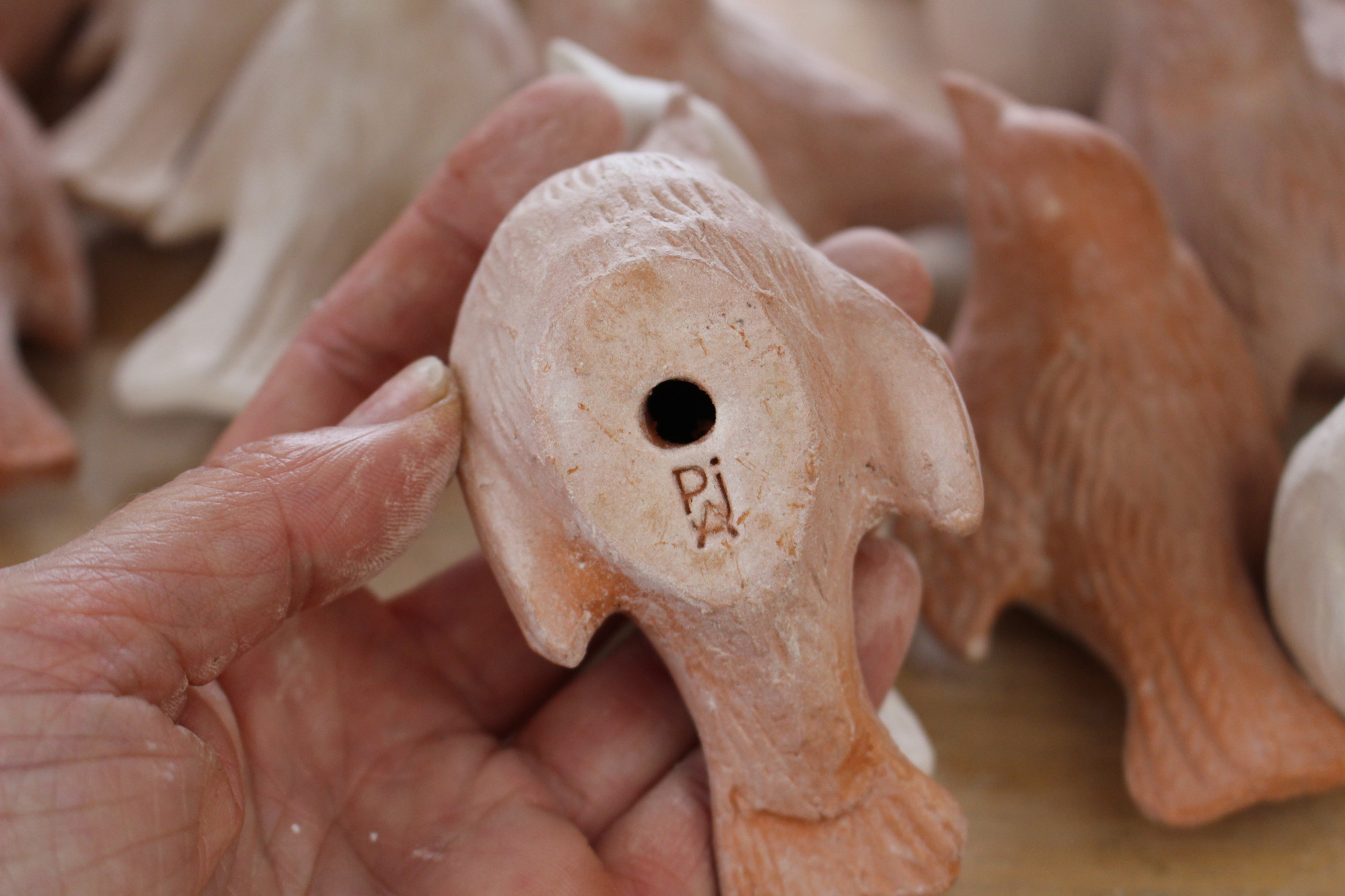 Pauline Jung Atelier monogramme Pauline Jung Atelier • monogramme Louise Devalois